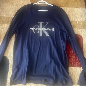 Calvin Klein long sleeve size large